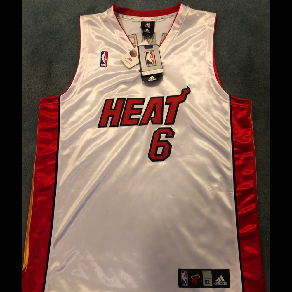 Lebron James Jersey